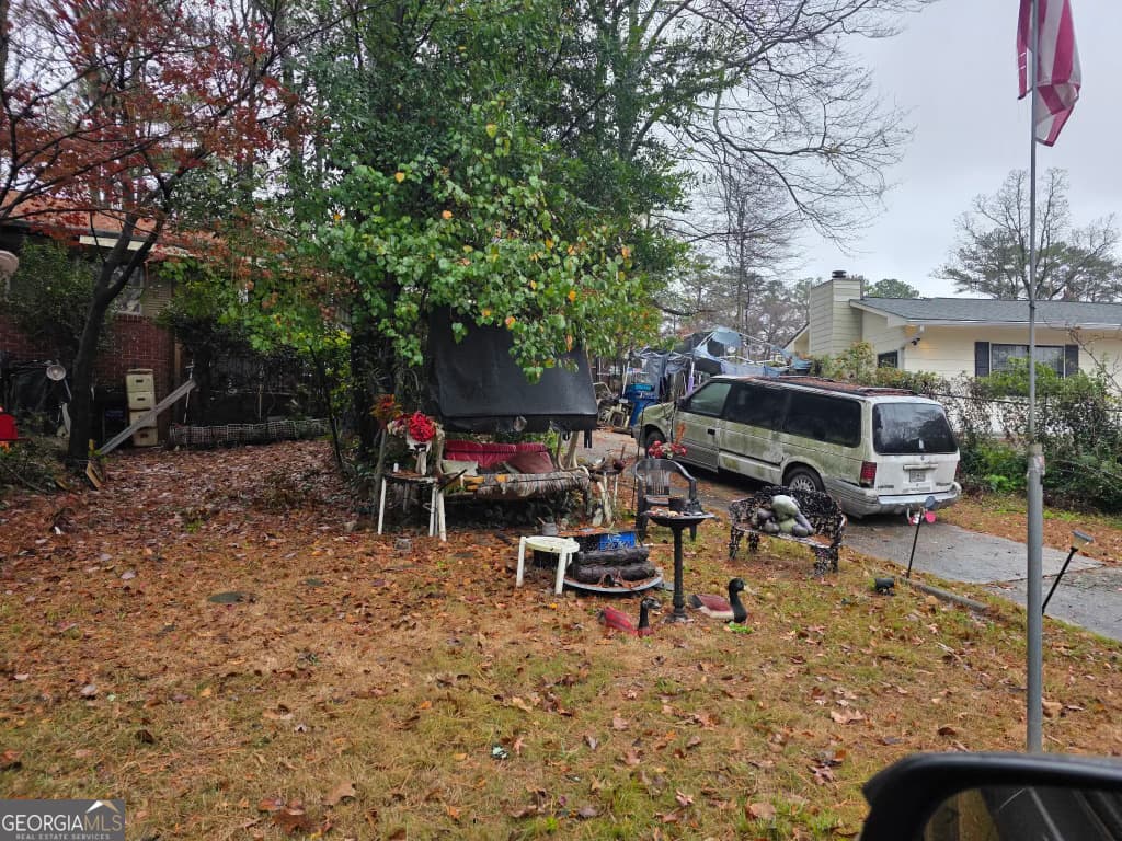 3 bedroom, 2 bathroom, 1,086 sq ft single family residence sold at 1215 Stoneham Court, Atlanta, GA 30349