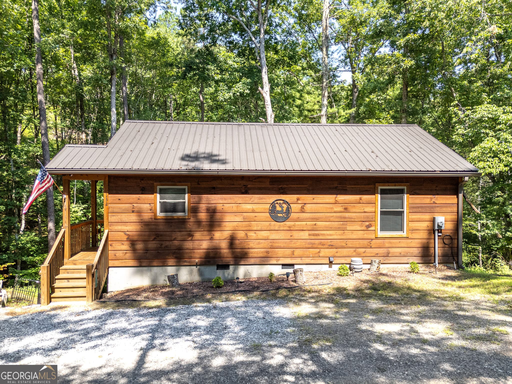 2 bedroom, 2 bathroom, 864 sq ft cabin,single family residence sold at 132 Lanes Way, Murphy, NC 28906
