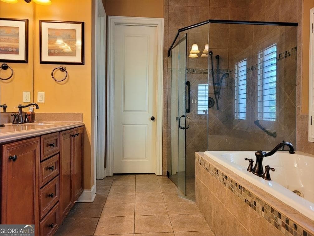 4 bedroom, 3.5 bathroom, 3,450 sq ft single family residence for sale at 602 Concord Lake Lane, Smyrna, GA 30082 — photo 9