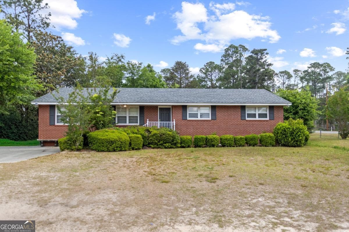 4 bedroom, 2.5 bathroom, 2,120 sq ft single family residence sold at 555 Ada Drive, Millen, GA 30442
