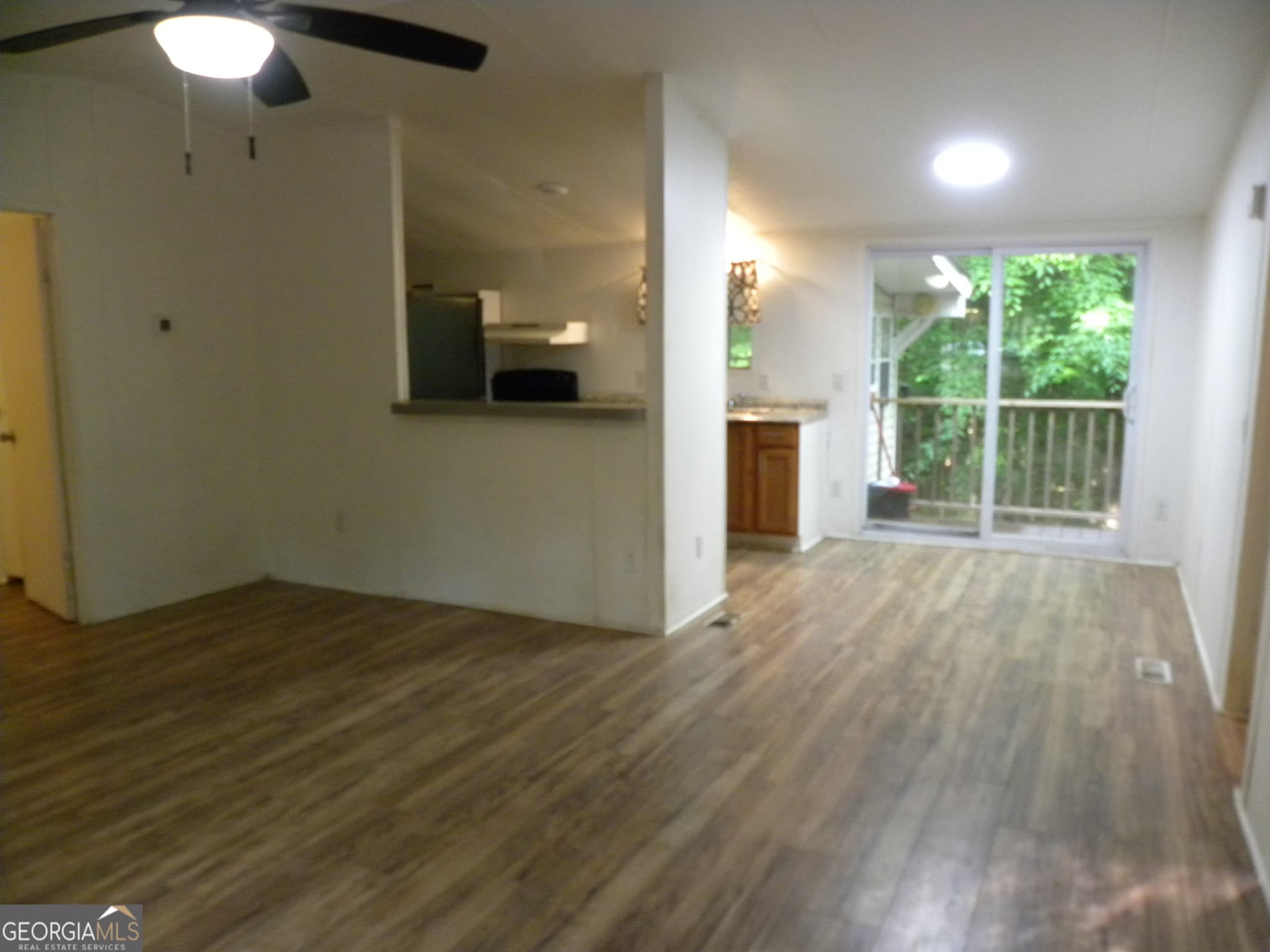 2 bedroom, 2 bathroom, 960 sq ft manufactured home,single family residence for rent at 158 Bell Acres Road, Maysville, GA 30558 for $1,500 a month — photo 2