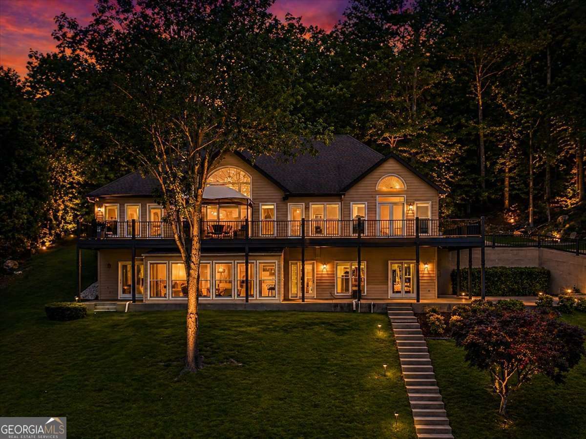 4 bedroom, 3.5 bathroom, 4,497 sq ft single family residence for sale at 3386 Small Woods Lane, Gainesville, GA 30506 — photo 5