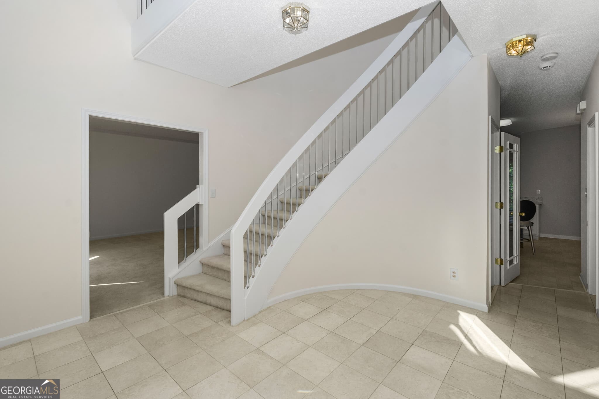 3 bedroom, 3.5 bathroom, 4,704 sq ft single family residence for sale at 40 Jacksons Valley, Sharpsburg, GA 30277 — photo 3