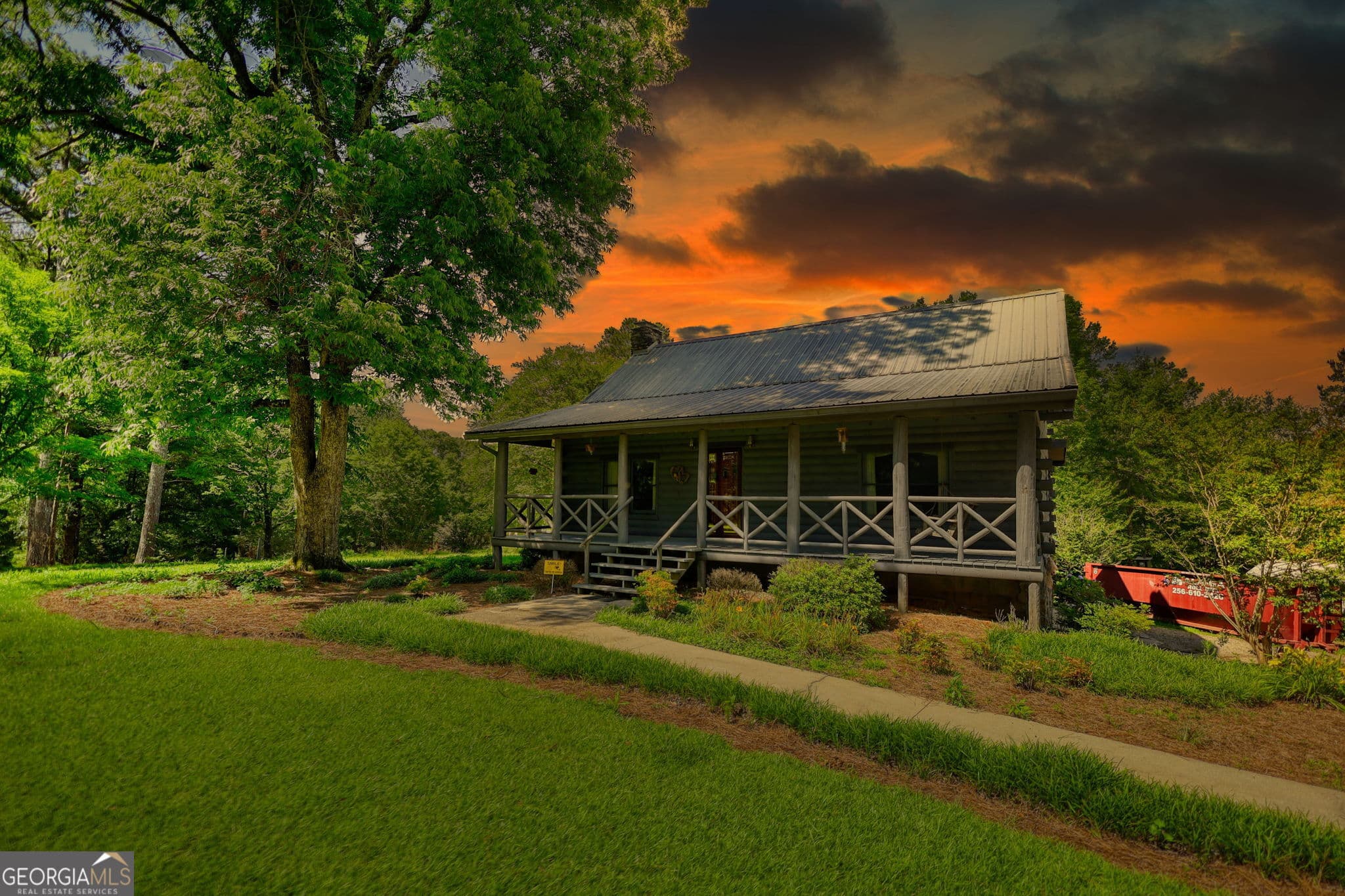 3 bedroom, 3 bathroom, 2,700 sq ft cabin,single family residence for sale at 2665 Macedonia Road, Franklin, GA 30217 — photo 4