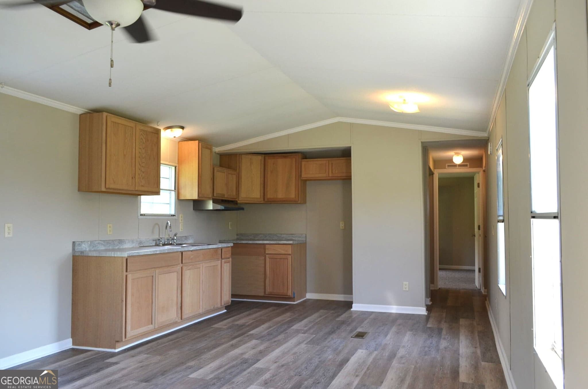 2 bedroom, 2 bathroom, 784 sq ft manufactured home,single family residence for sale at 1805 Jordan Road, Byron, GA 31008 — photo 3