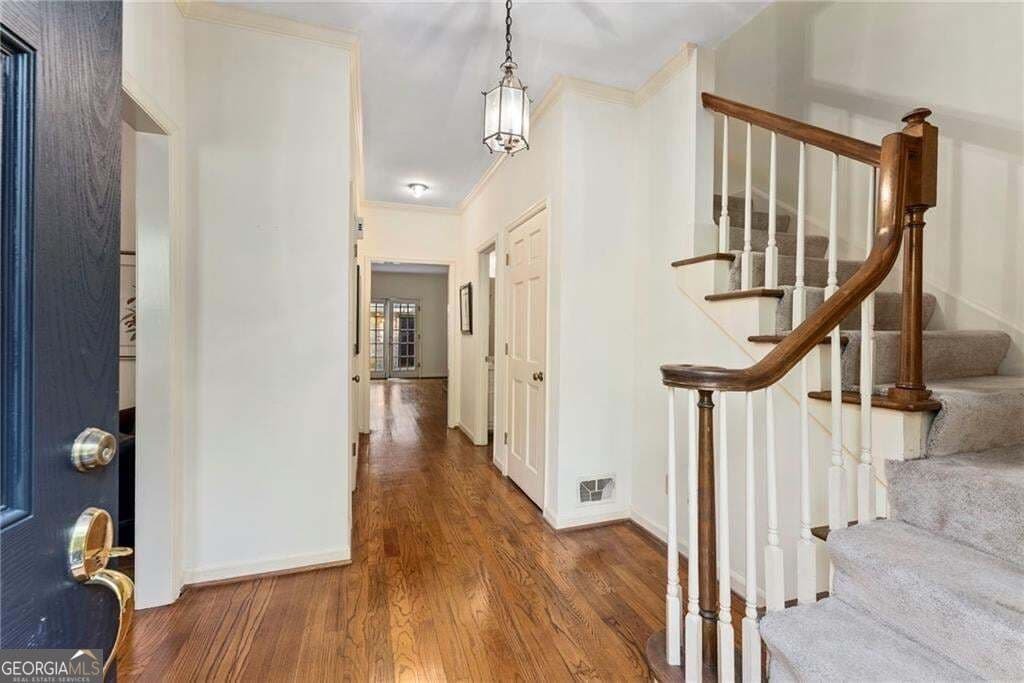 2 bedroom, 2.5 bathroom, 2,352 sq ft condominium for sale at 2091 Bohler Road, Atlanta, GA 30318 — photo 4