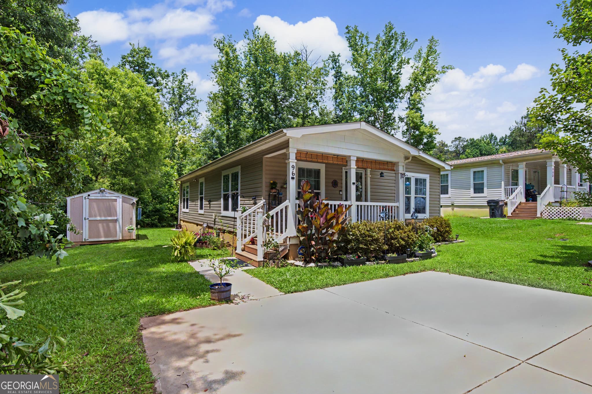2 bedroom, 2 bathroom, 1,242 sq ft manufactured home,single family residence for sale at 96 Bob White Lane, Newnan, GA 30263 — photo 2
