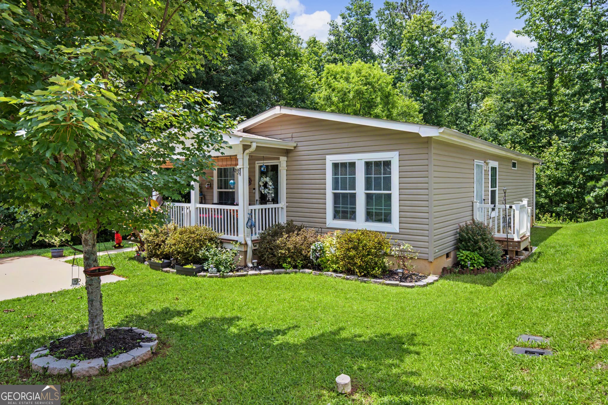 2 bedroom, 2 bathroom, 1,242 sq ft manufactured home,single family residence for sale at 96 Bob White Lane, Newnan, GA 30263 — photo 3