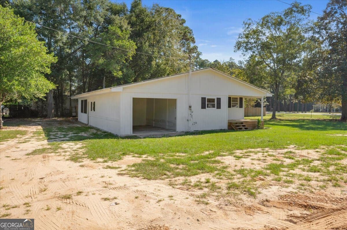 4 bedroom, 3 bathroom, 1,150 sq ft manufactured home,single family residence for sale at 24 Sangster Road, Jesup, GA 31545 — photo 7