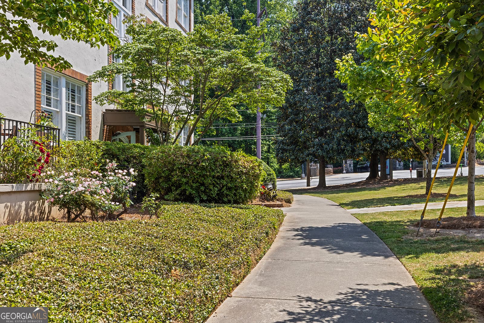 2 bedroom, 1 bathroom, 1,050 sq ft condominium for sale at 7 Park Lane APT J, Atlanta, GA 30309 — photo 5