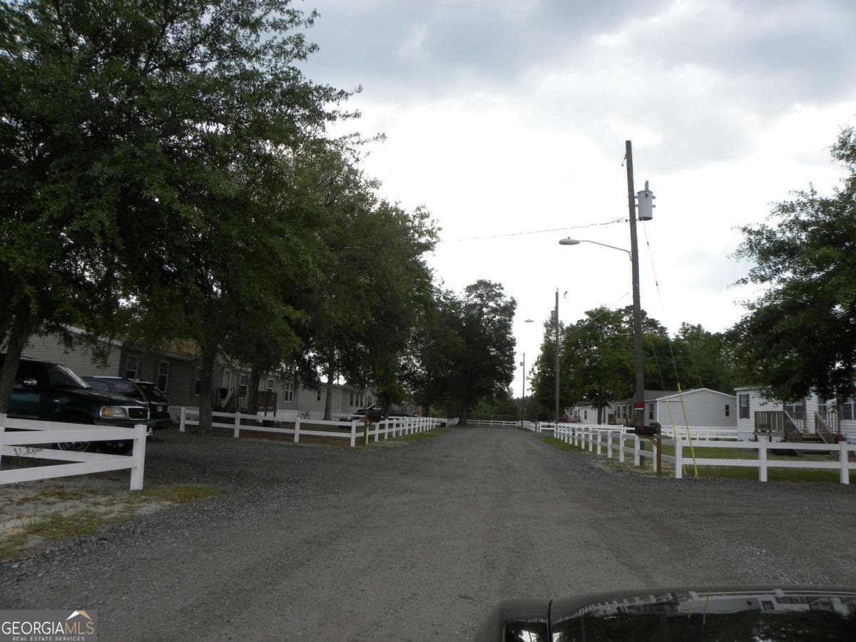 multi family for sale at 3470 SE Arnold Drive, Allenhurst, GA 31301
