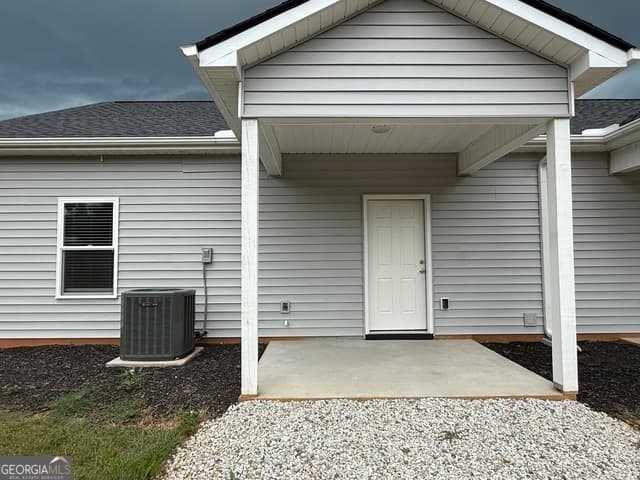 2 bedroom, 2 bathroom, 1,020 sq ft duplex for rent at 2453 Memorial Road, Bowersville, GA 30516 for $1,350 a month — photo 7