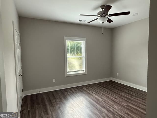 2 bedroom, 2 bathroom, 1,020 sq ft duplex for rent at 2453 Memorial Road, Bowersville, GA 30516 for $1,350 a month — photo 5