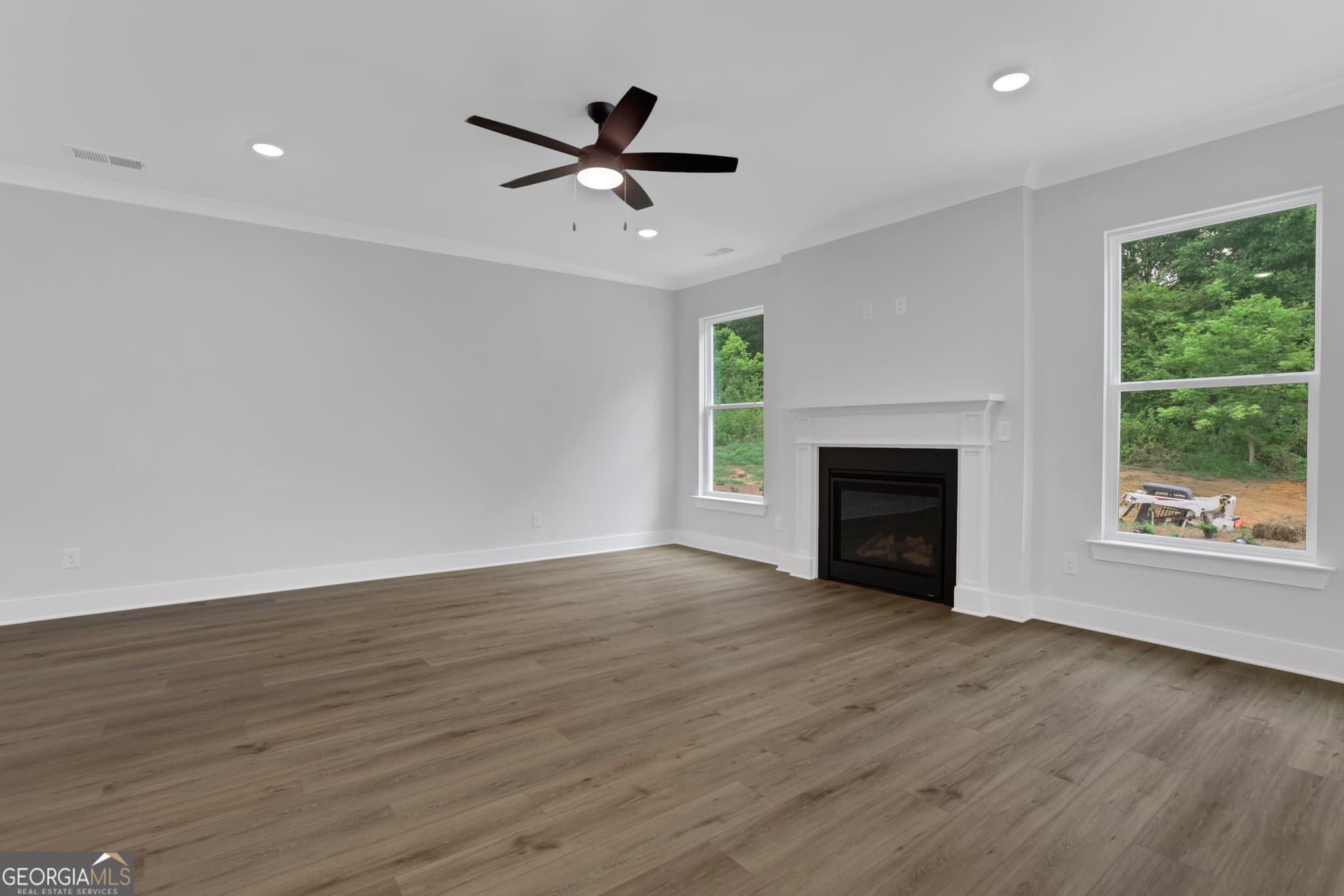 3 bedroom, 2.5 bathroom, 2,335 sq ft single family residence for sale at 210 Trace Bluff, Dawsonville, GA 30534 — photo 6