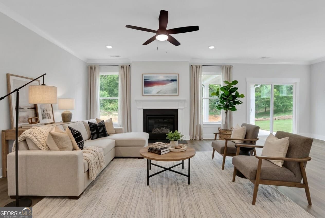 3 bedroom, 2.5 bathroom, 2,335 sq ft single family residence for sale at 210 Trace Bluff, Dawsonville, GA 30534 — photo 5