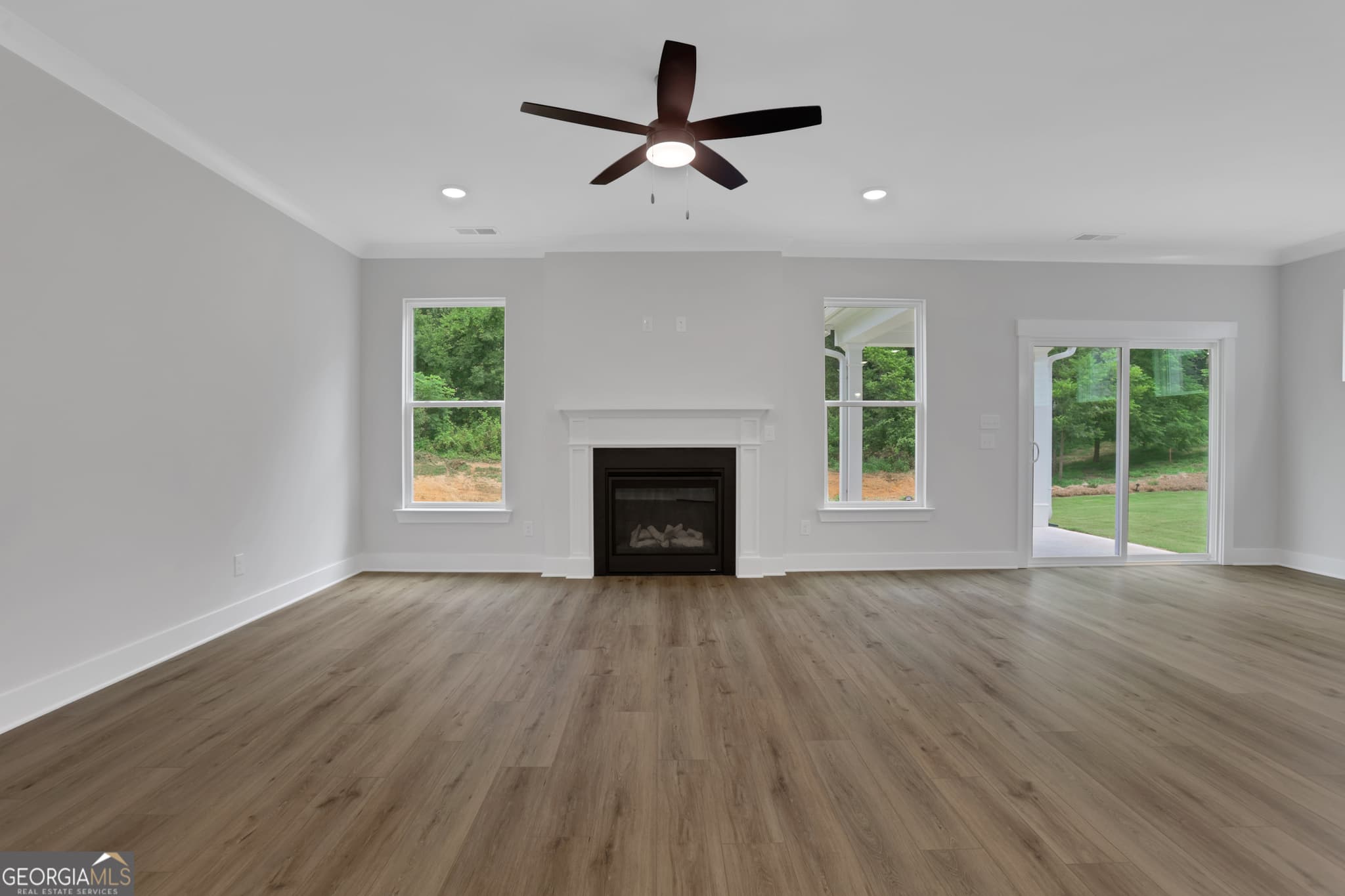3 bedroom, 2.5 bathroom, 2,335 sq ft single family residence for sale at 210 Trace Bluff, Dawsonville, GA 30534 — photo 4