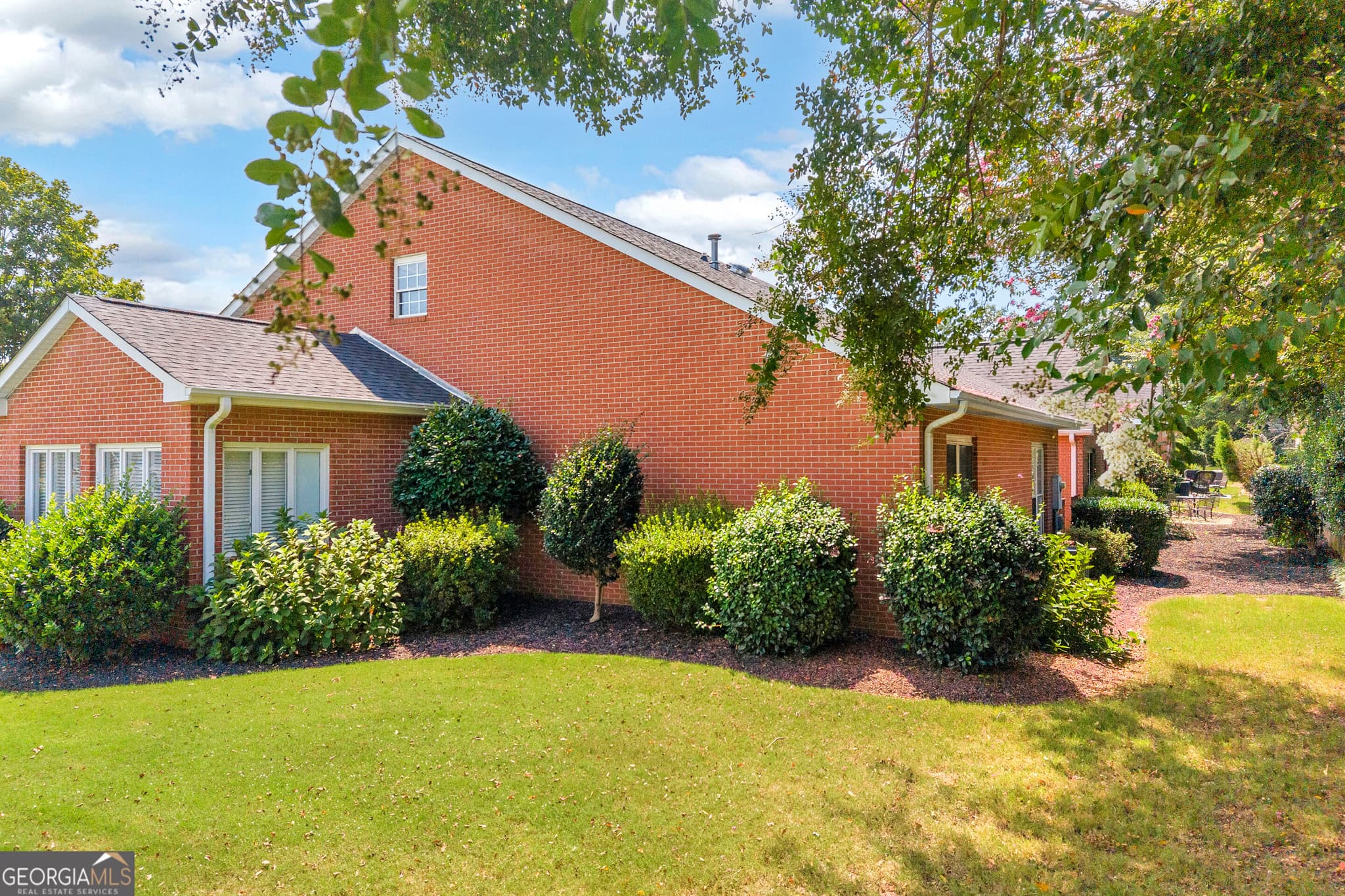 2 bedroom, 2 bathroom, 1,771 sq ft townhouse for sale at 18 Somerset Court, Hartwell, GA 30643 — photo 5