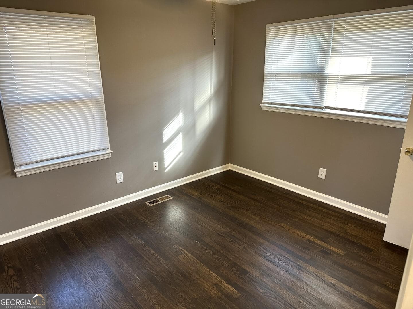 4 bedroom, 2 bathroom, 1,910 sq ft single family residence for rent at 1545 Gaylor Drive, Smyrna, GA 30082 for $2,399 a month — photo 10