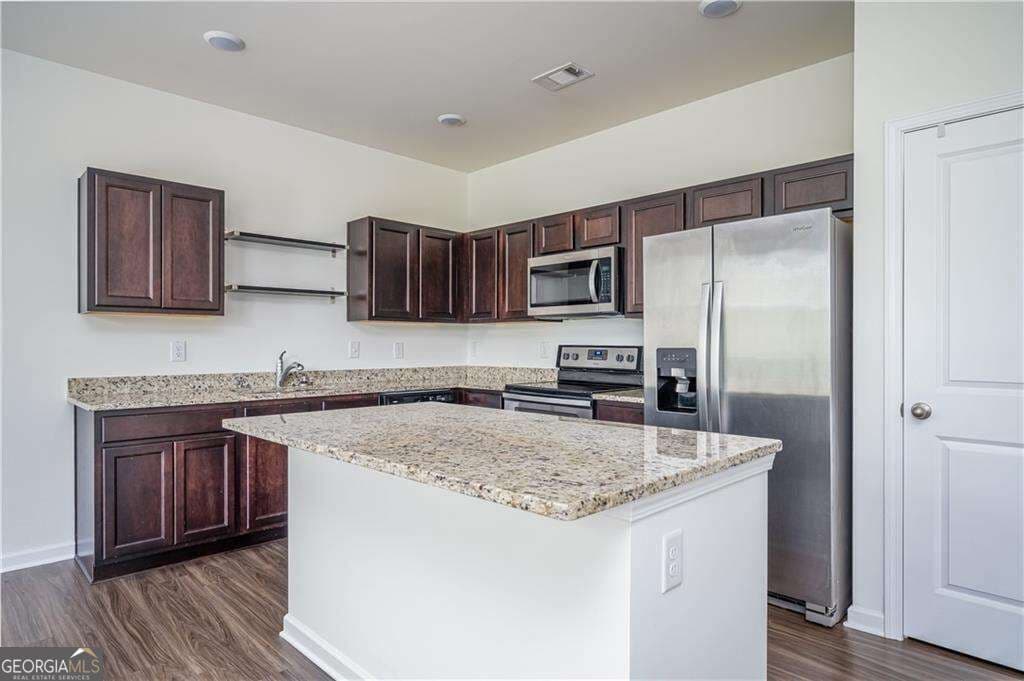 3 bedroom, 2.5 bathroom, 1,496 sq ft townhouse for rent at 6390 Mountain Home Way, Mableton, GA 30126 for $2,200 a month — photo 5