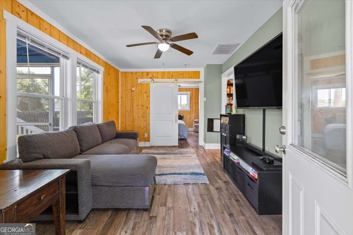 1 bedroom, 1 bathroom single family residence for sale at 204 N Ash Street, Springfield, GA 31329 — photo 4