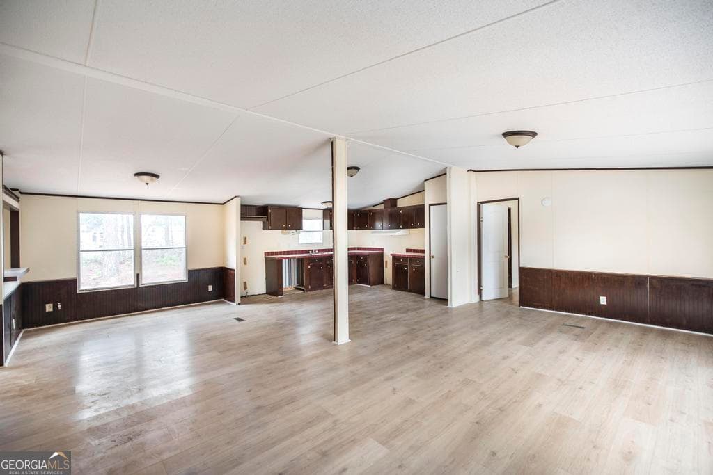 4 bedroom, 2 bathroom, 1,972 sq ft manufactured home,single family residence for sale at 150 Parker Drive, Macon, GA 31217 — photo 7