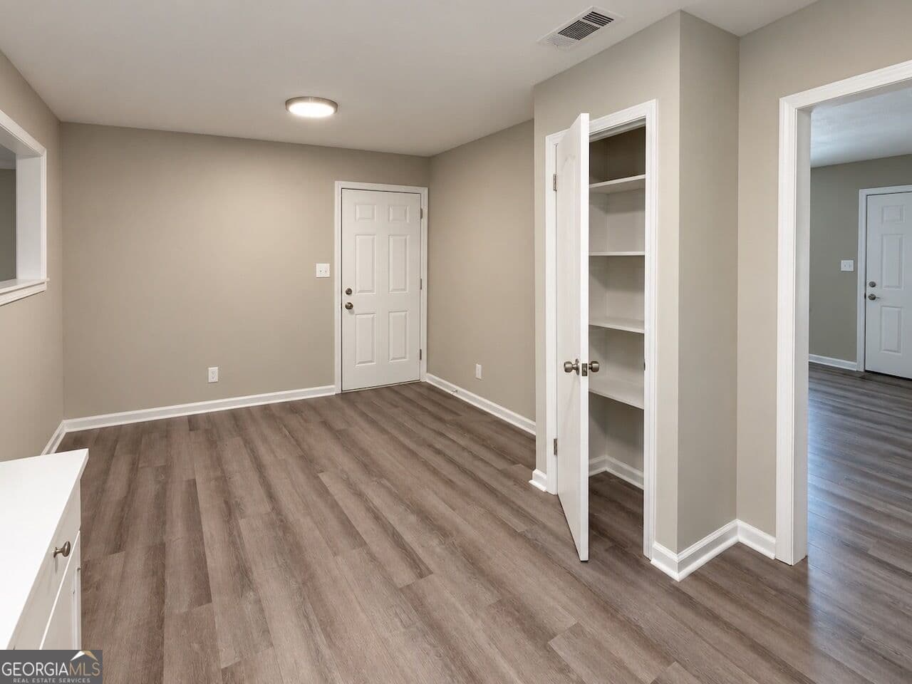 4 bedroom, 1.5 bathroom, 1,692 sq ft single family residence for sale at 119 Sir Lancelot Drive, Lagrange, GA 30241 — photo 8