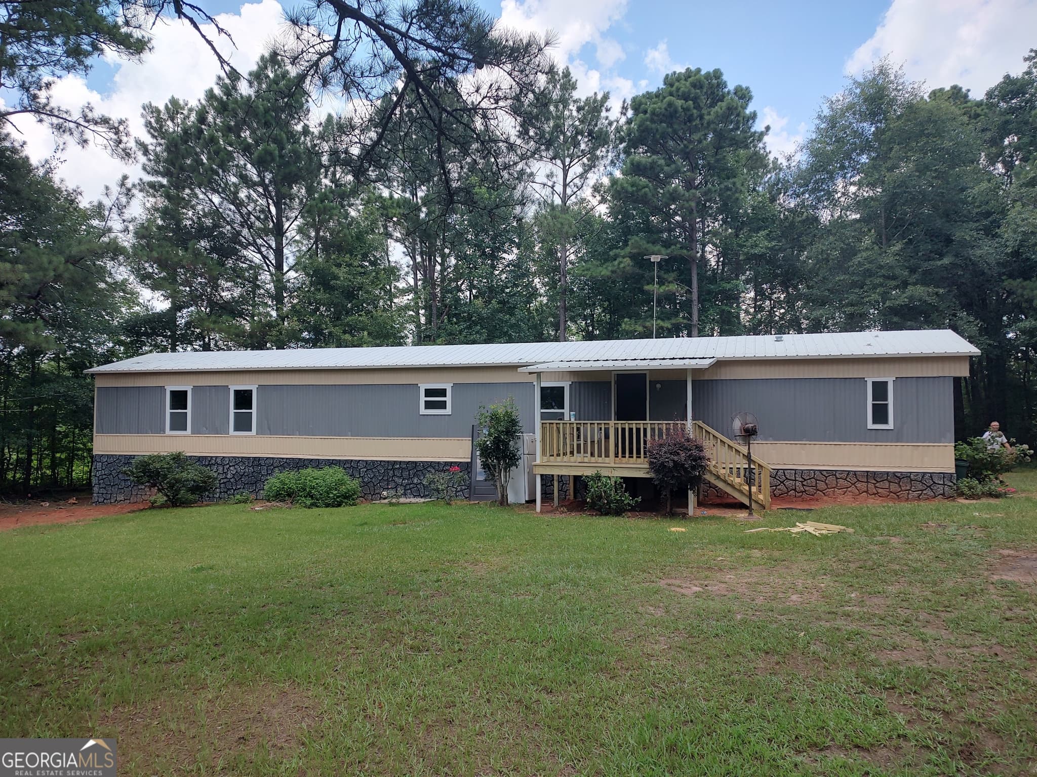 3 bedroom, 2 bathroom, 1,280 sq ft manufactured home,single family residence for sale at 87 1st Street, Shiloh, GA 31826 — photo 2