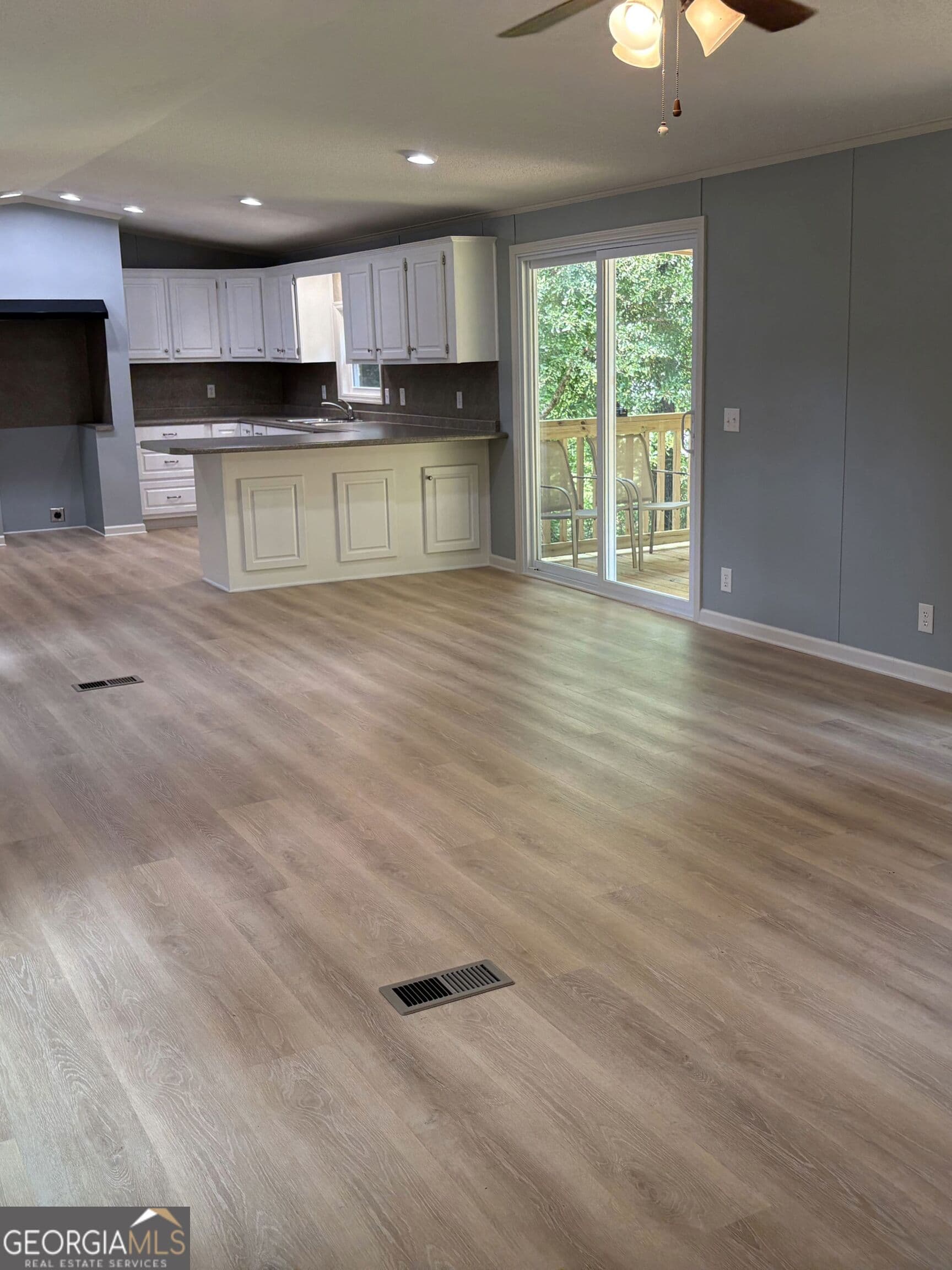 3 bedroom, 2 bathroom, 1,280 sq ft manufactured home,single family residence for sale at 87 1st Street, Shiloh, GA 31826 — photo 4