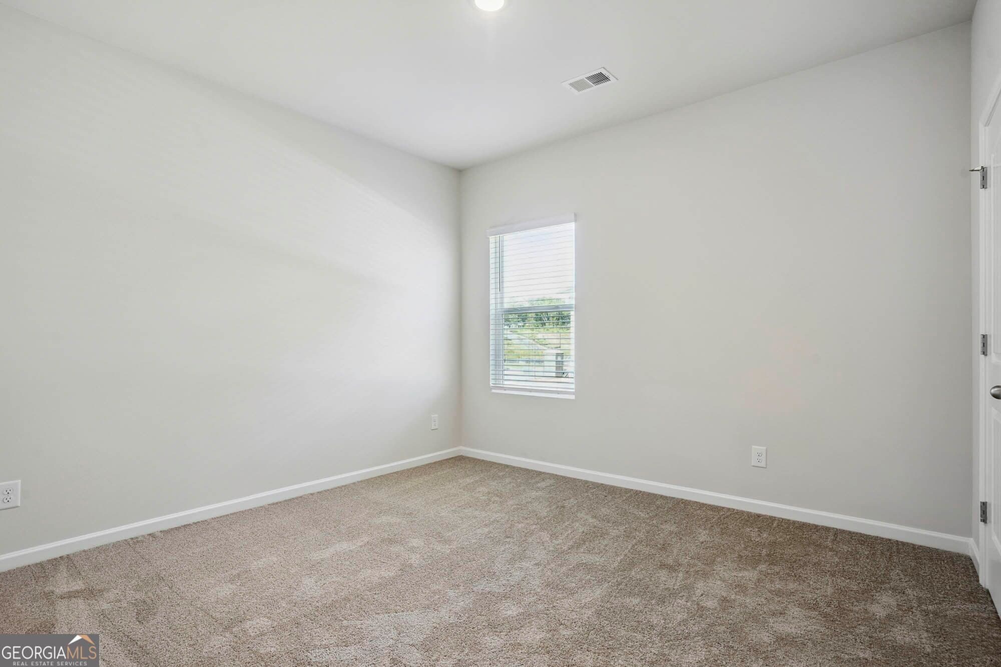 4 bedroom, 3 bathroom, 2,000 sq ft single family residence for sale at 140 Orwell Drive, Social Circle, GA 30025 — photo 3
