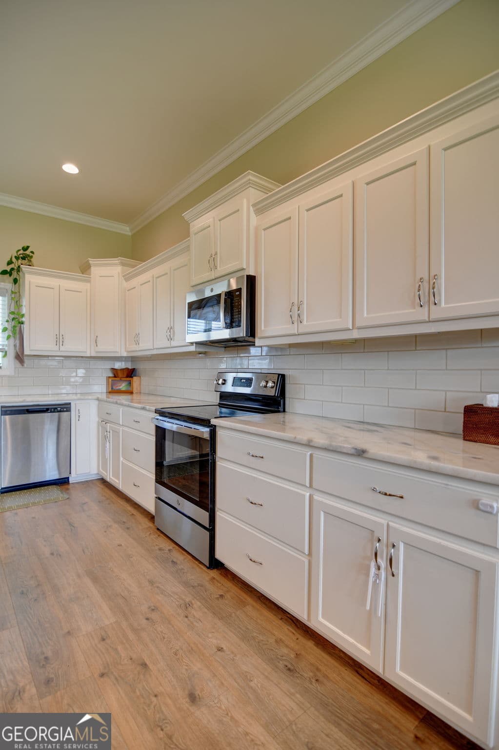 4 bedroom, 2 bathroom, 2,075 sq ft single family residence for sale at 14 Remington Lane, Lakeland, GA 31635 — photo 7