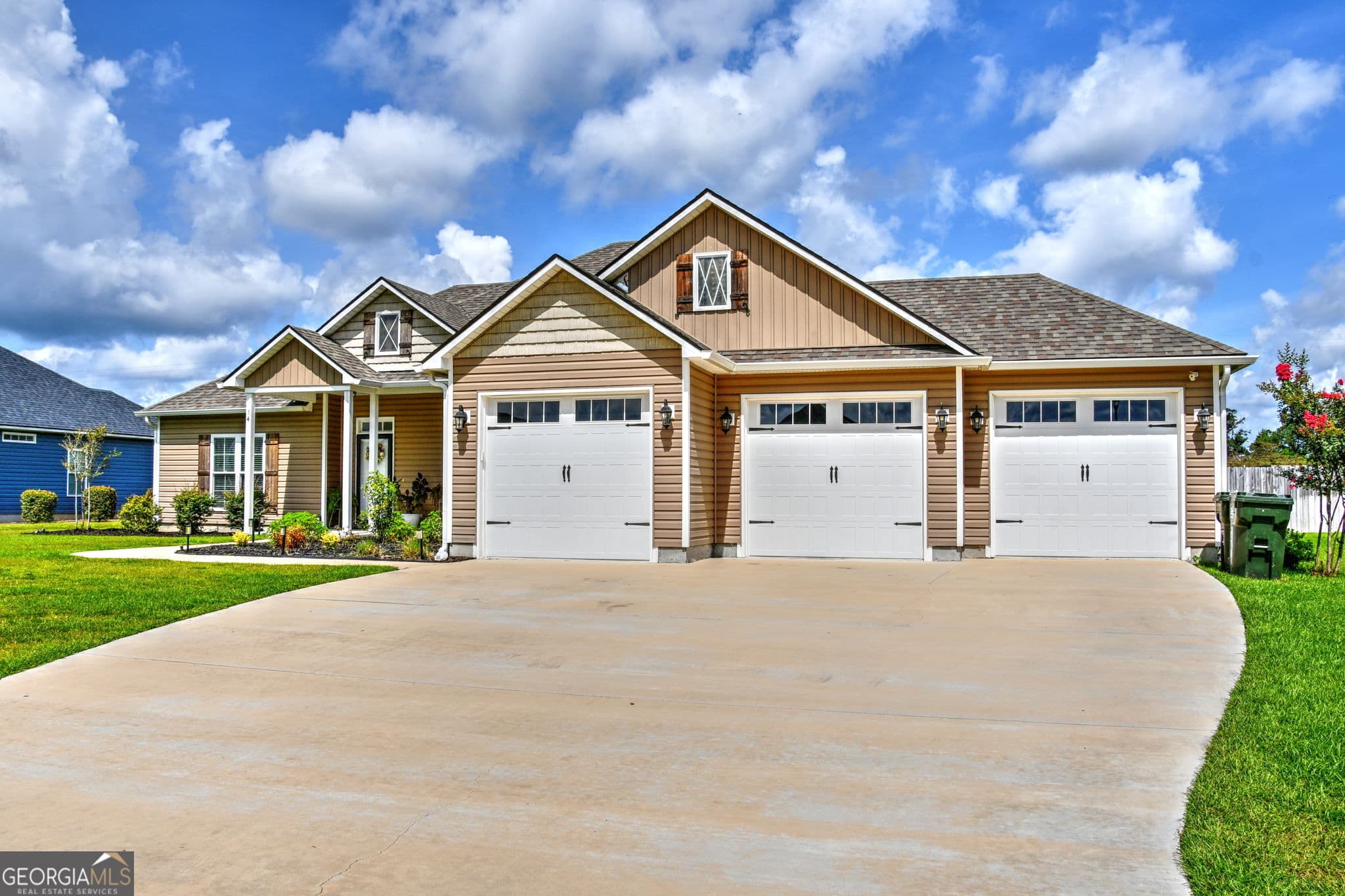 4 bedroom, 2 bathroom, 2,075 sq ft single family residence for sale at 14 Remington Lane, Lakeland, GA 31635 — photo 3