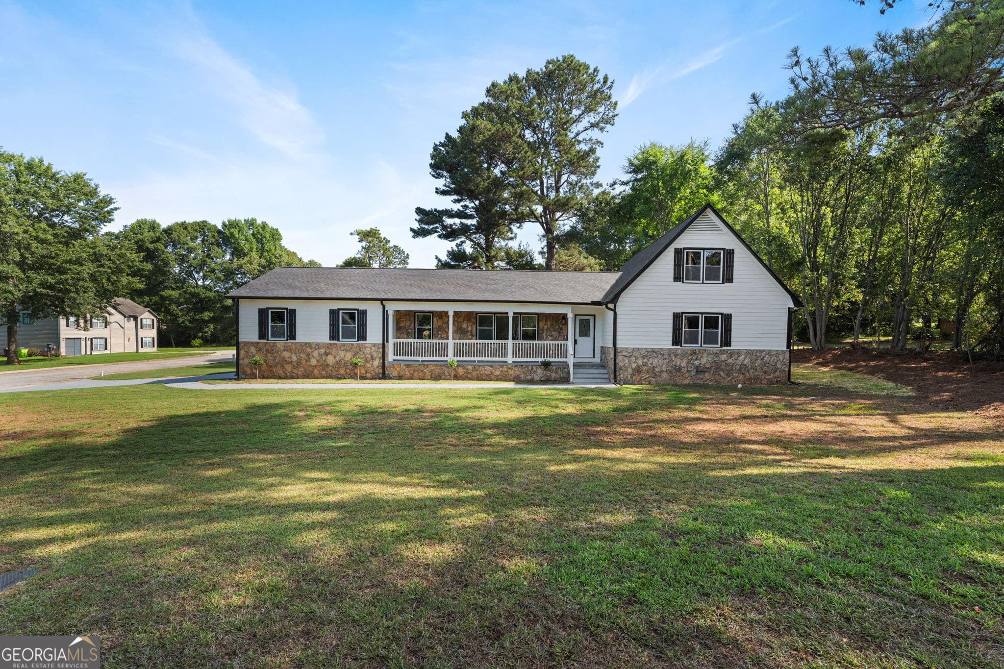 4 bedroom, 3 bathroom, 2,464 sq ft single family residence sold at 5518 Brinwick Drive, Rex, GA 30273