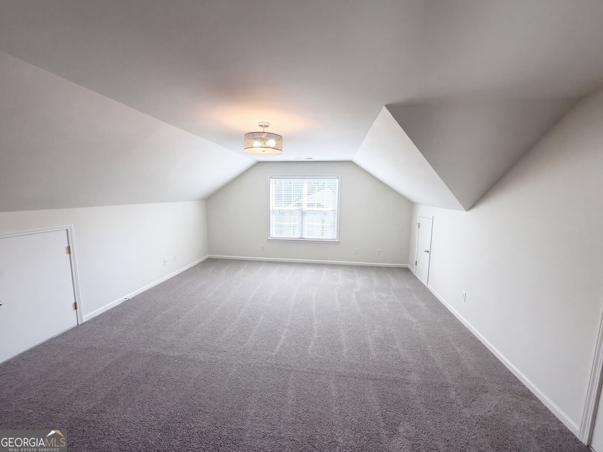 4 bedroom, 2.5 bathroom, 2,304 sq ft single family residence for sale at 12 Columns Way, Newnan, GA 30265 — photo 7