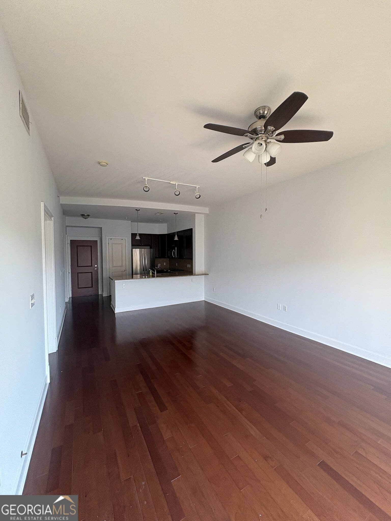1 bedroom, 1 bathroom, 850 sq ft condominium for sale at 200 River Vista Drive 732, Sandy Springs, GA 30339 — photo 8