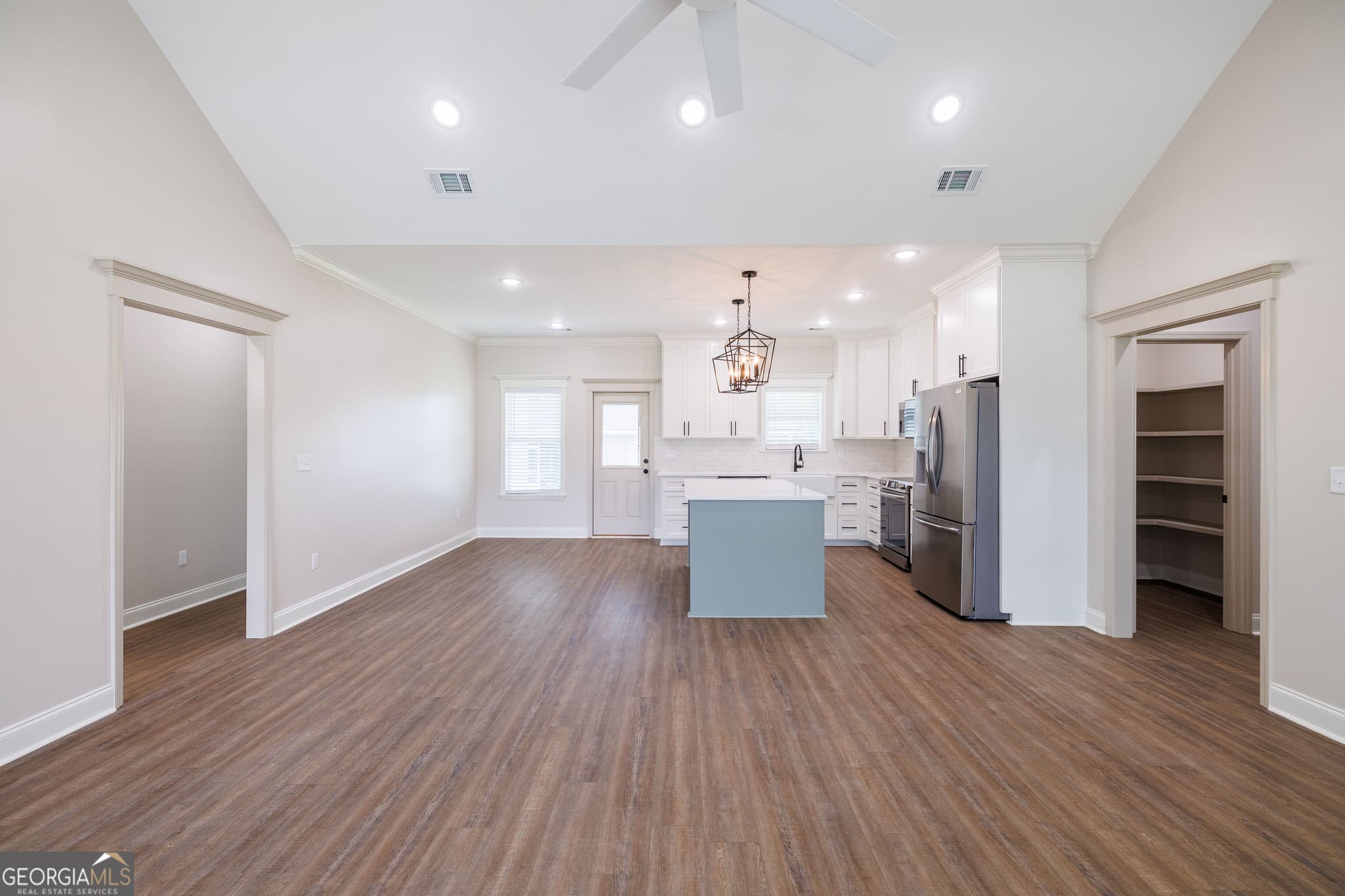 4 bedroom, 2 bathroom, 1,812 sq ft single family residence for sale at 65 Packer Pride Drive, Moultrie, GA 31788 — photo 8