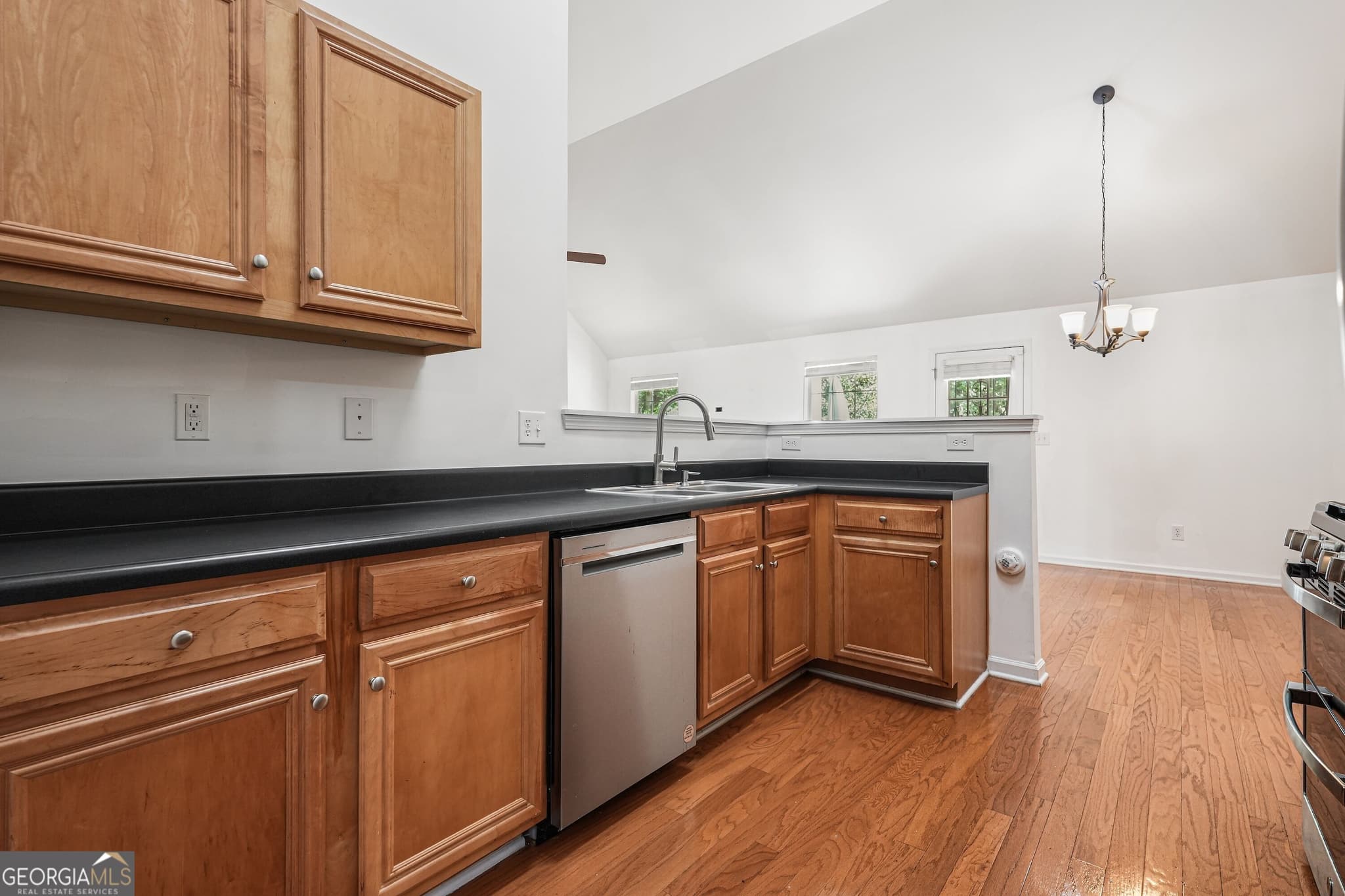 4 bedroom, 3 bathroom, 2,426 sq ft single family residence for sale at 4177 Defoors Farm Drive, Powder Springs, GA 30127 — photo 9