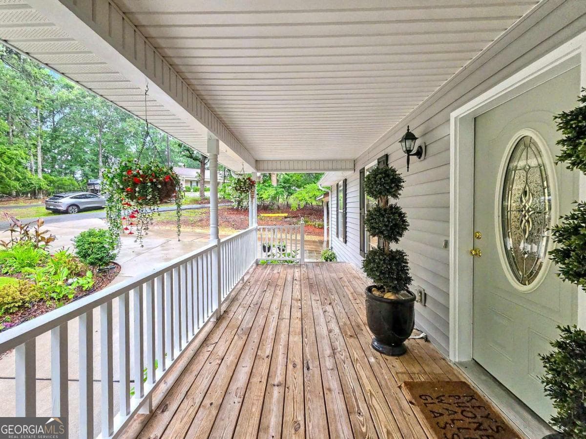 4 bedroom, 3 bathroom, 2,350 sq ft single family residence for sale at 7815 Dogwood Trail, Murrayville, GA 30564 — photo 5