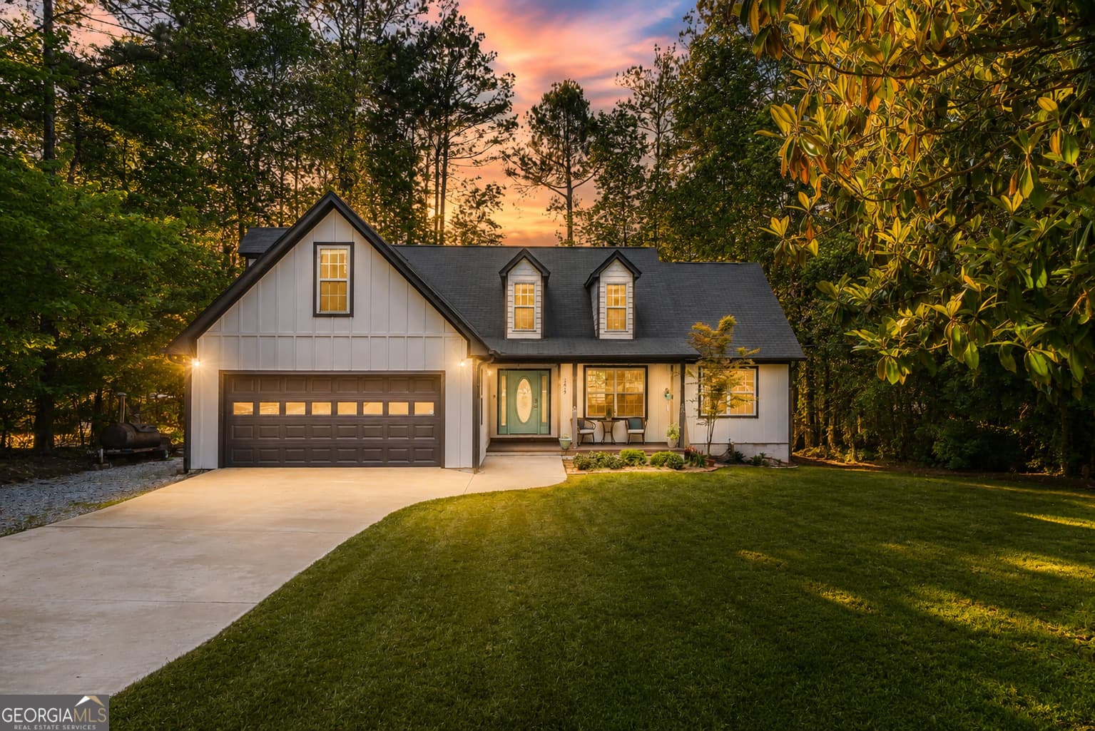 3 bedroom, 2 bathroom, 1,922 sq ft single family residence sold at 1419 Rainbow Circle, Griffin, GA 30224