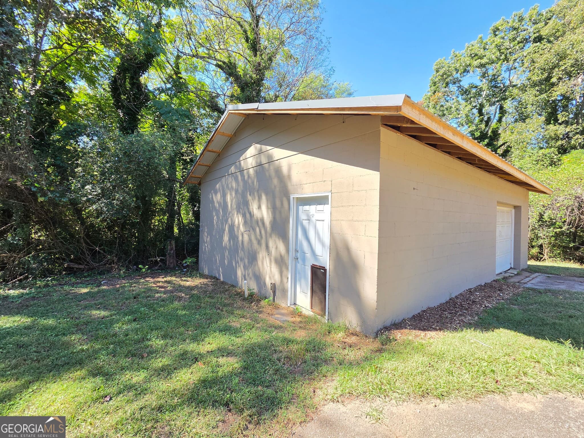 3 bedroom, 2 bathroom, 2,160 sq ft single family residence for sale at 570 Baldwin Falls Road, Baldwin, GA 30511 — photo 7