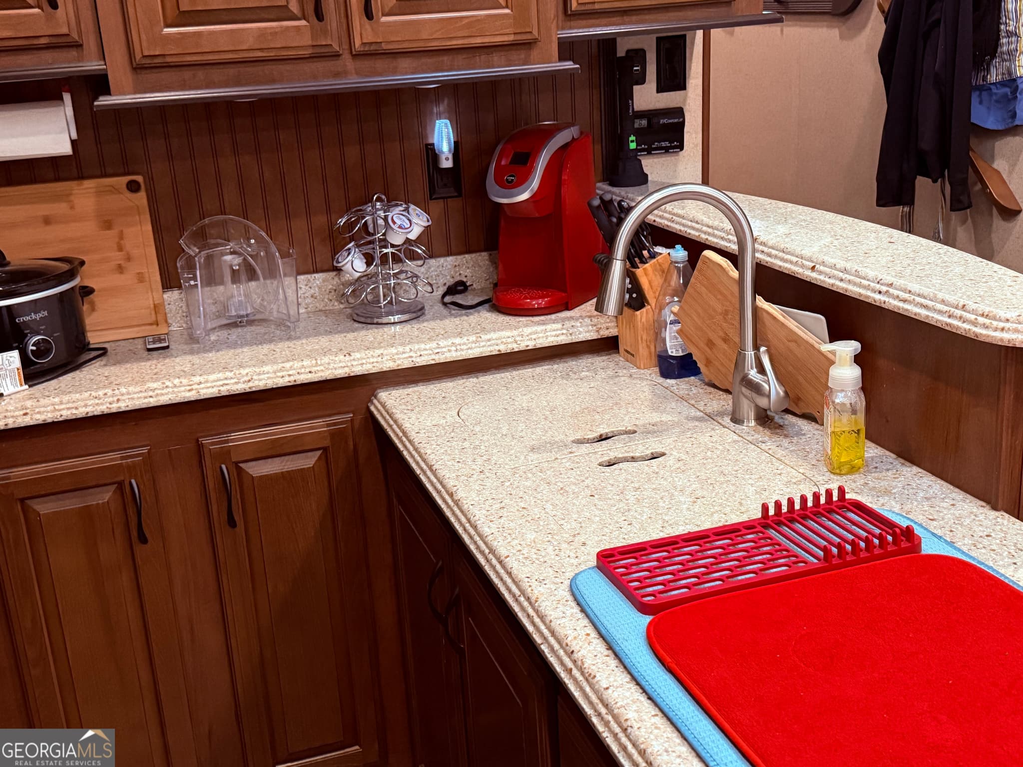 1 bedroom, 1 bathroom manufactured home,single family residence for sale at 287 Stag Leap Drive, Cleveland, GA 30528 — photo 6