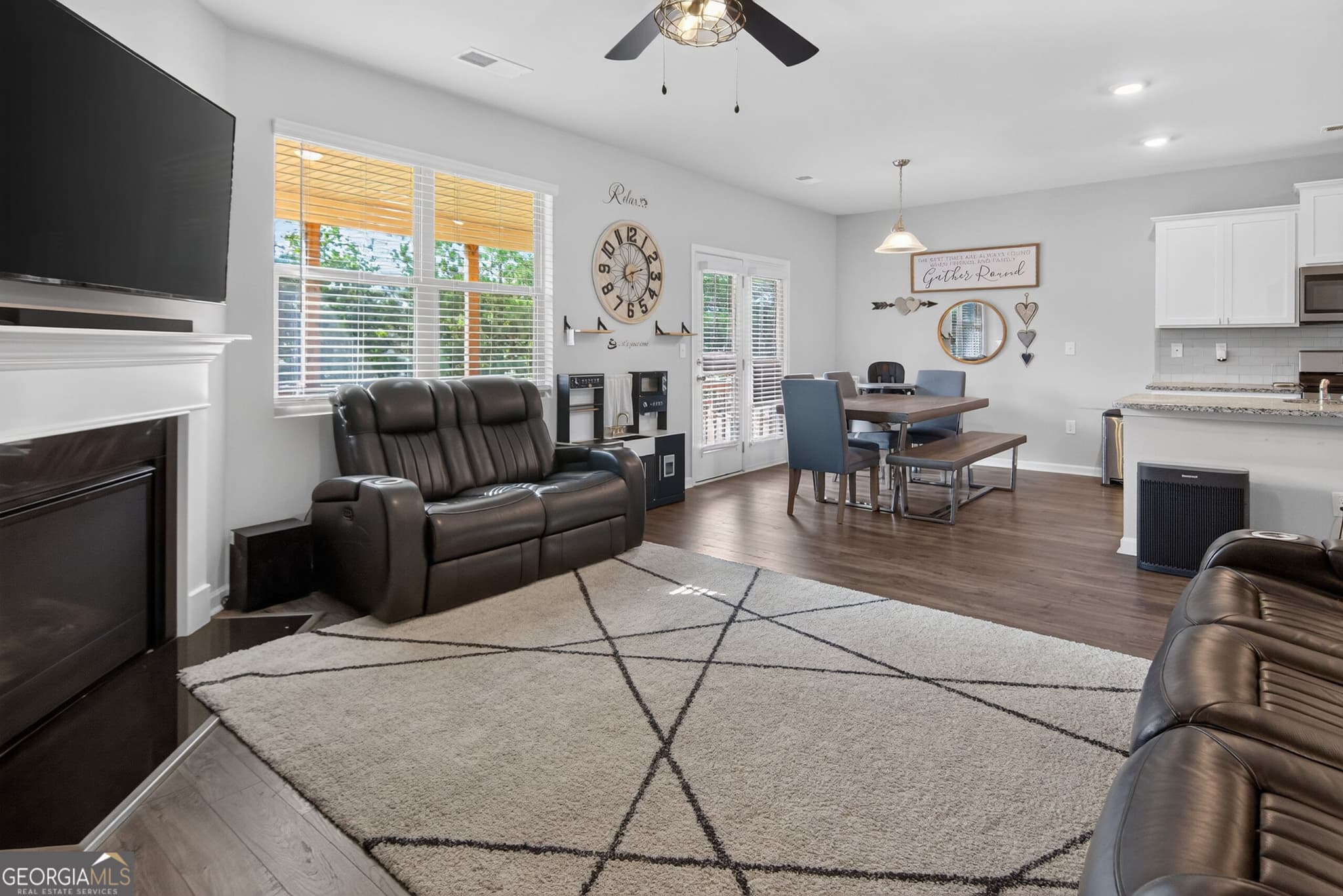 5 bedroom, 3 bathroom, 2,562 sq ft single family residence for sale at 8045 Coleson Crossing, Locust Grove, GA 30248 — photo 9