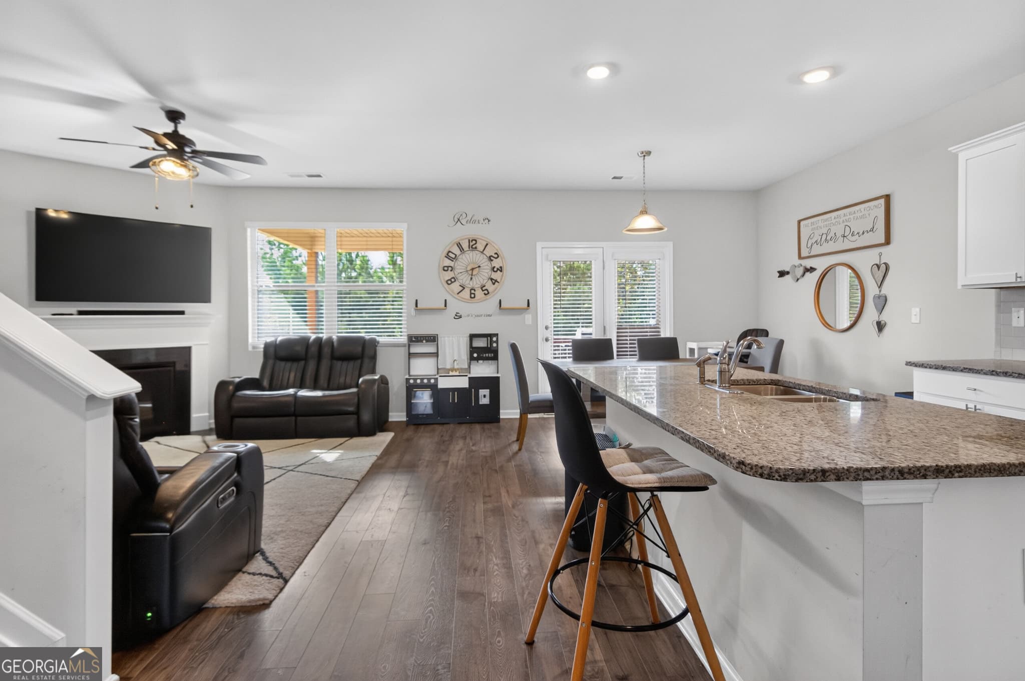 5 bedroom, 3 bathroom, 2,562 sq ft single family residence for sale at 8045 Coleson Crossing, Locust Grove, GA 30248 — photo 10