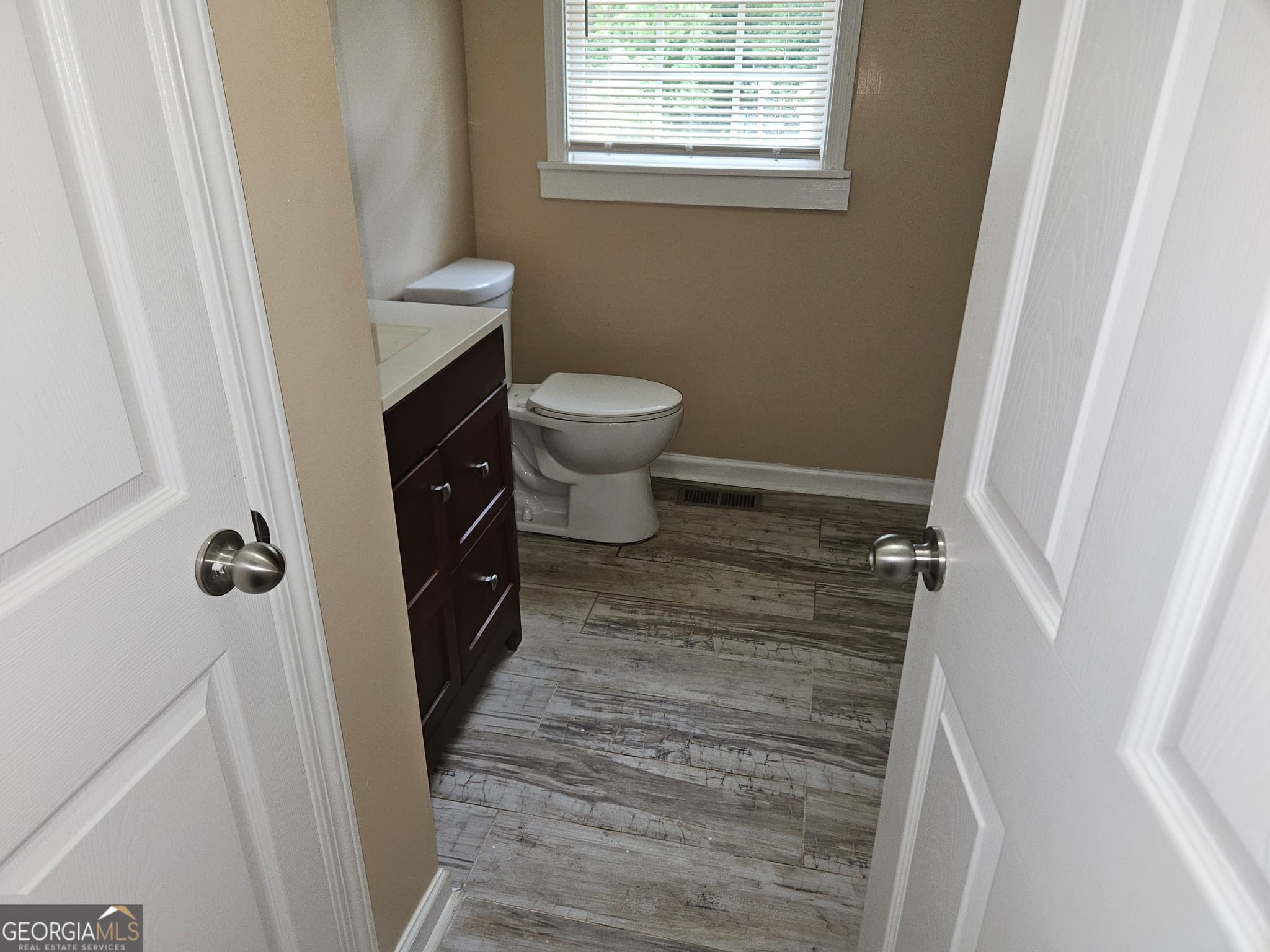 3 bedroom, 1.5 bathroom, 1,380 sq ft single family residence for rent at 3202 Benjamin E Mays Drive, Atlanta, GA 30311 for $2,050 a month — photo 4