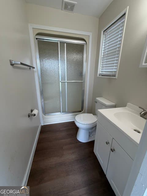 3 bedroom, 2.5 bathroom, 1,599 sq ft single family residence for sale at 815 E Edwards Street, Mount Vernon, GA 30445 — photo 8