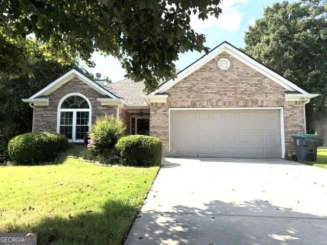 2 bedroom, 2 bathroom, 1,766 sq ft single family residence for sale at 1102 Strath Clyde Way, Mcdonough, GA 30253 — photo 1 of 33