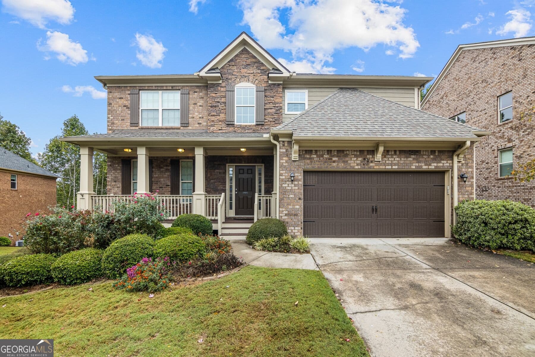7 bedroom, 4 bathroom, 4,259 sq ft single family residence for rent at 560 Nichols View Way, Suwanee, GA 30024 for $3,595 a month — photo 2