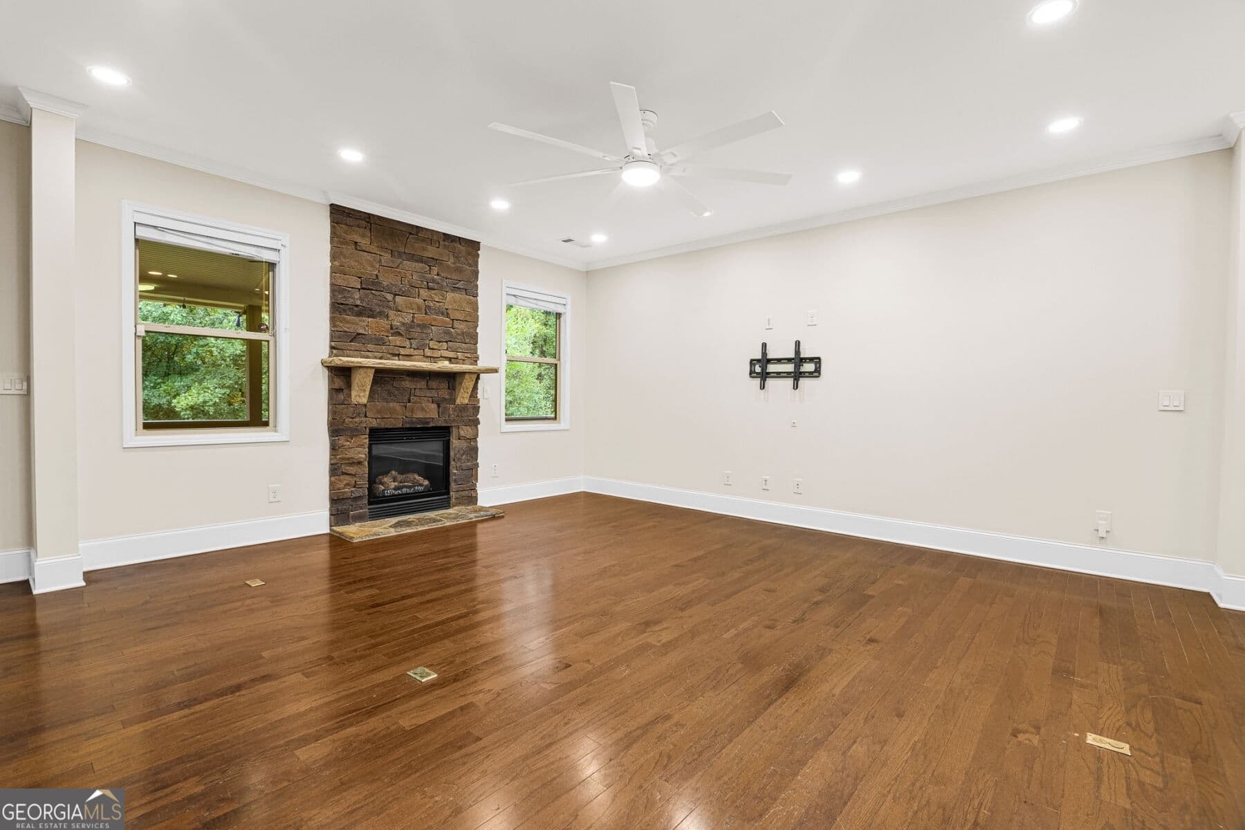 7 bedroom, 4 bathroom, 4,259 sq ft single family residence for rent at 560 Nichols View Way, Suwanee, GA 30024 for $3,595 a month — photo 6