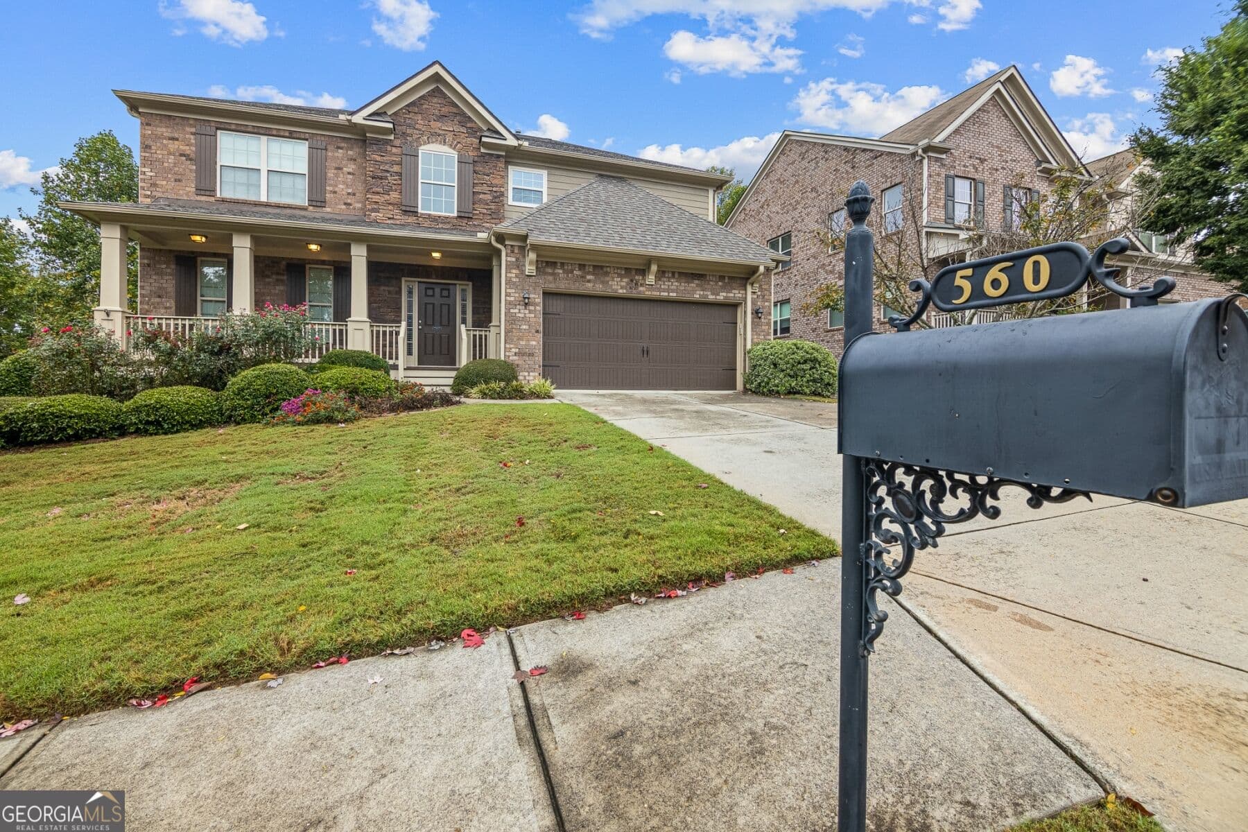7 bedroom, 4 bathroom, 4,259 sq ft single family residence for rent at 560 Nichols View Way, Suwanee, GA 30024 for $3,595 a month — photo 1 of 39
