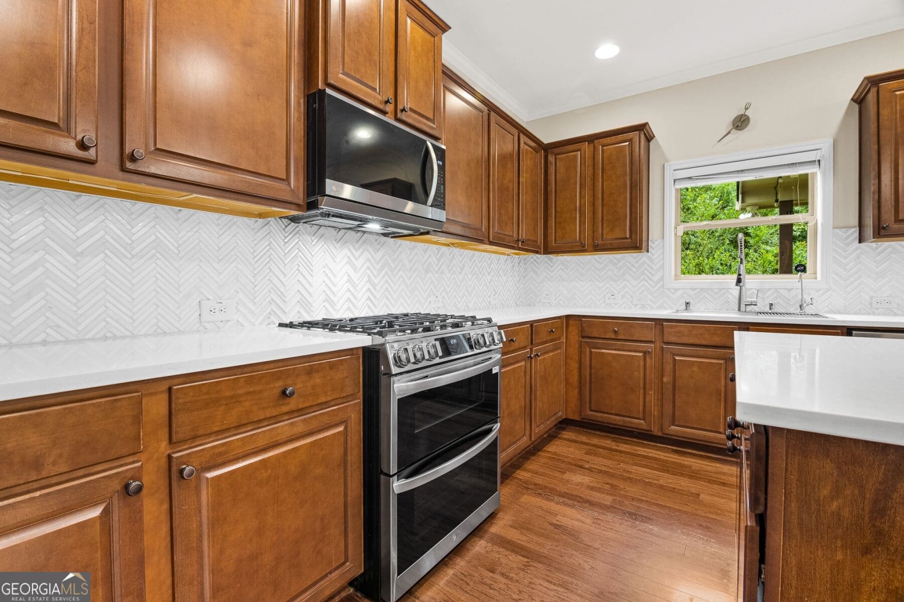 7 bedroom, 4 bathroom, 4,259 sq ft single family residence for rent at 560 Nichols View Way, Suwanee, GA 30024 for $3,595 a month — photo 8