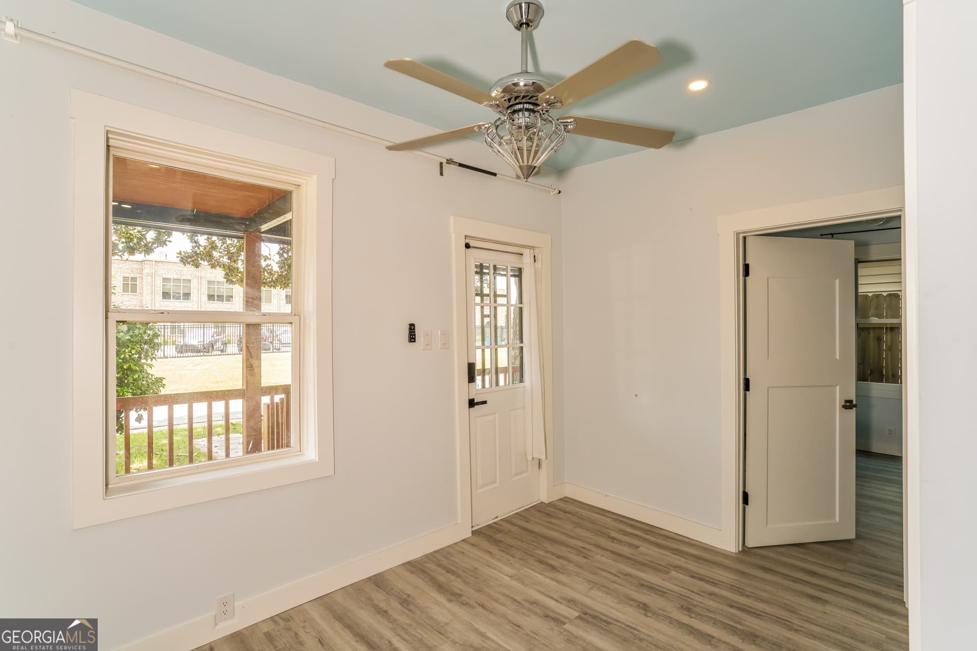 4 bedroom, 2 bathroom, 1,713 sq ft single family residence for sale at 5213 Dillon Avenue, Savannah, GA 31405 — photo 3